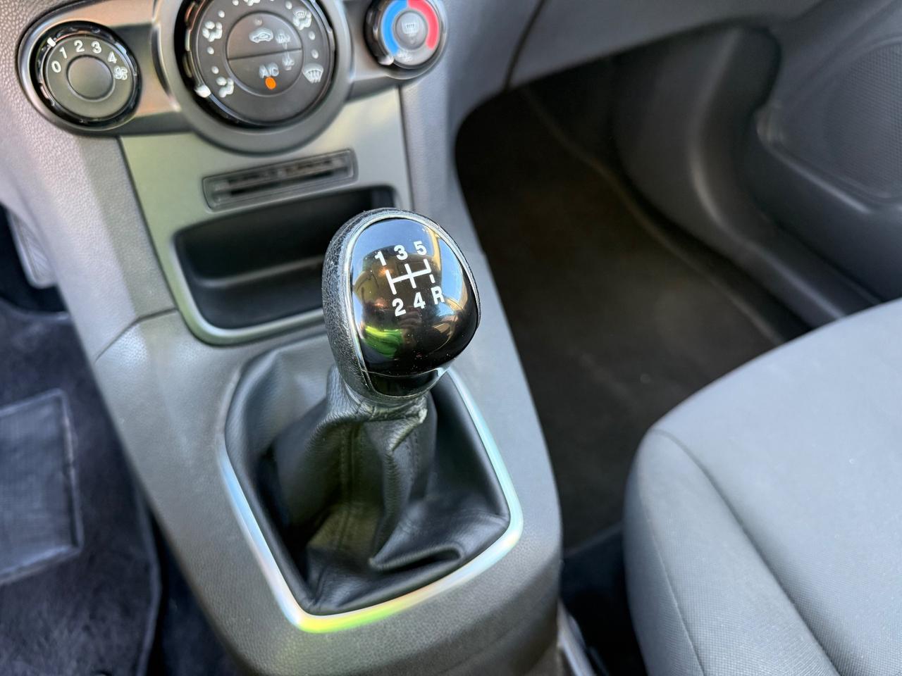 Ford Fiesta 1.5 TDCi 75CV 5 porte