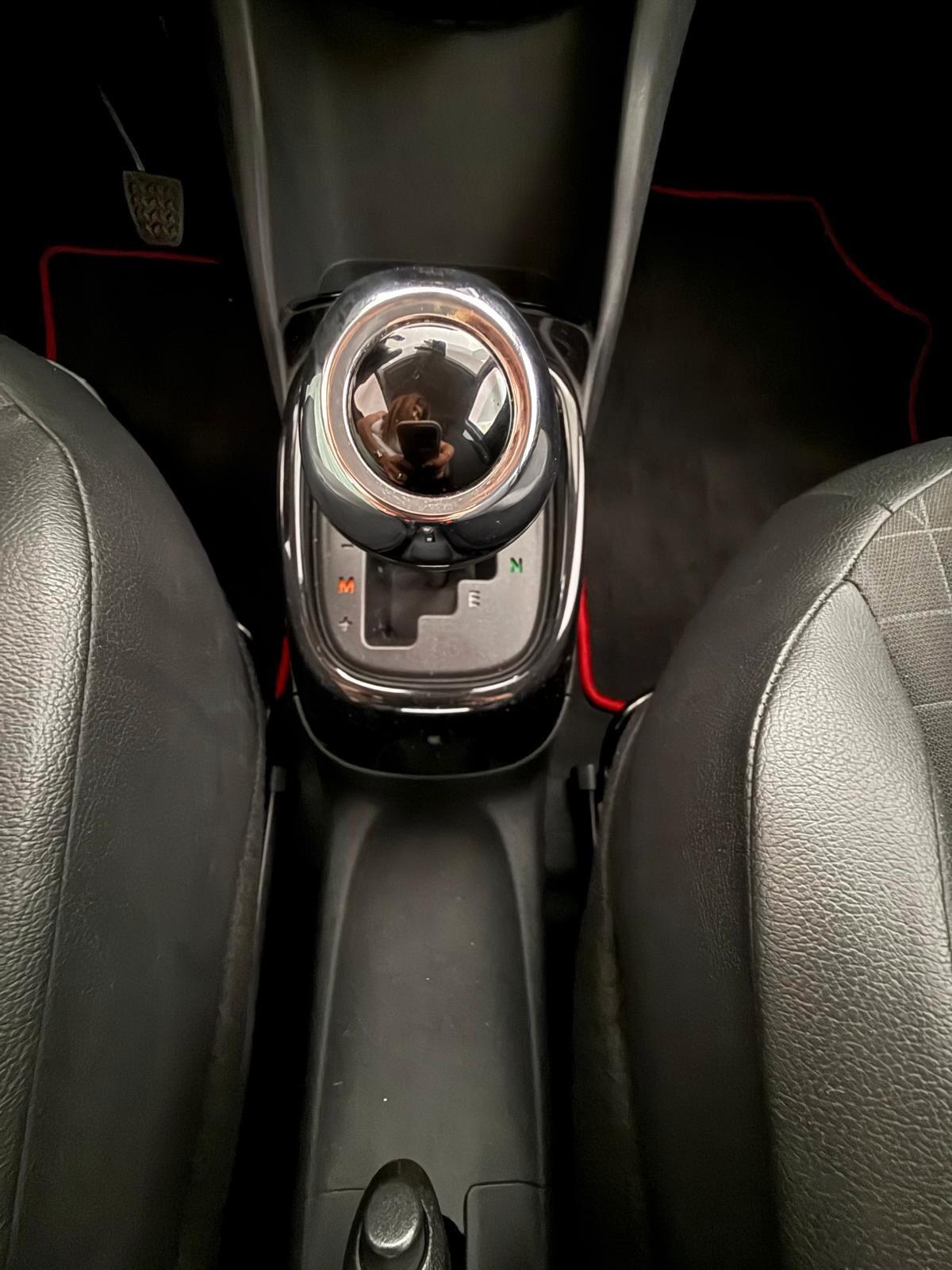 Toyota Aygo Connect 1.0 VVT-i 69 CV 5 porte x-play TSS