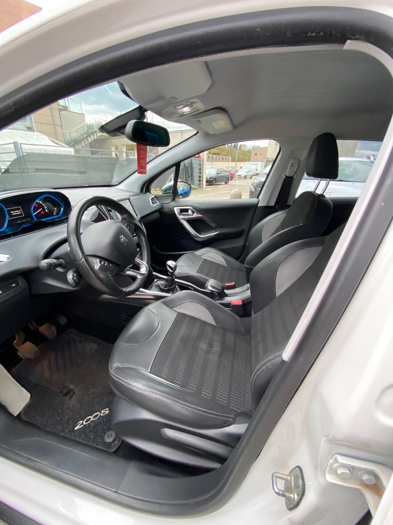 Peugeot 2008 1.6 e-HDi 115 CV Stop&Start Allure