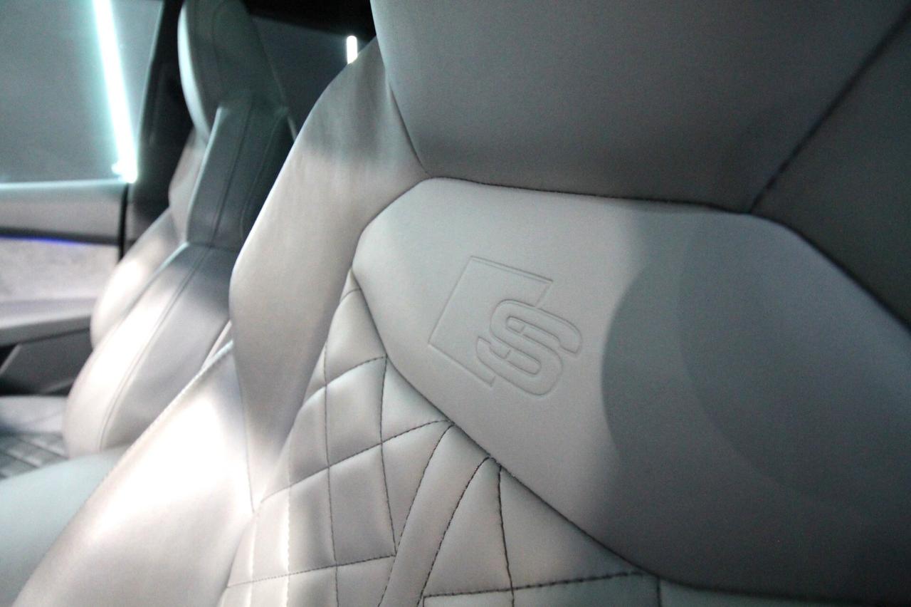 AUDI Q8 50 TDI 286 CV