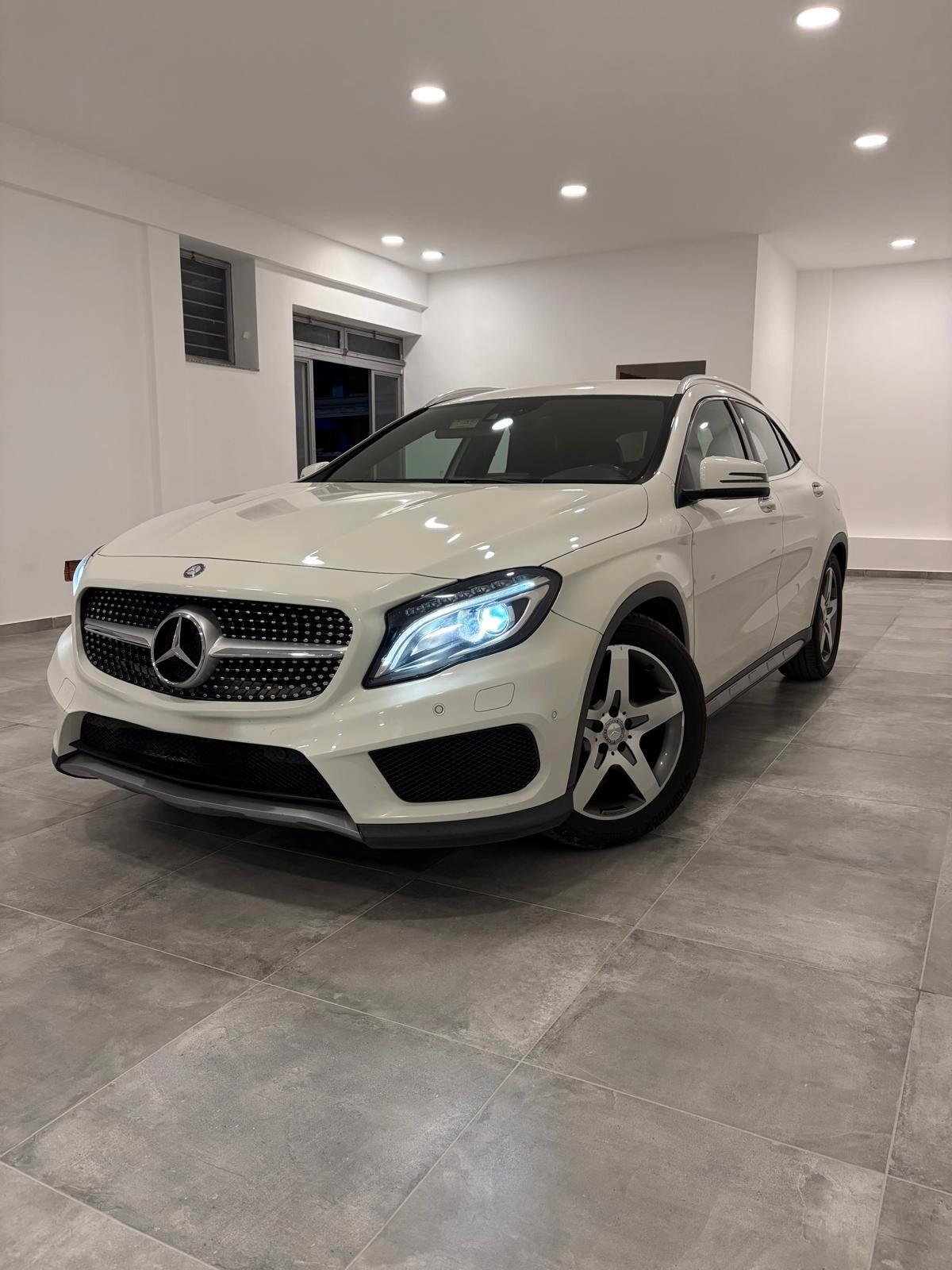 Mercedes-benz GLA 200 CDI Automatic 4Matic Premium AMG