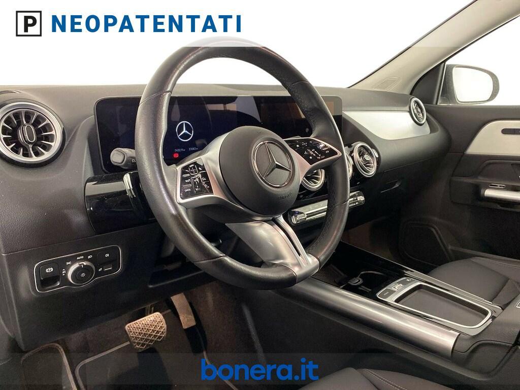 Mercedes GLA 180 180 D Progressive Advanced Plus 8G-DCT