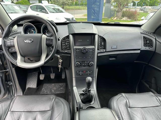 MAHINDRA XUV500 2.2 16V AWD W8 4x4