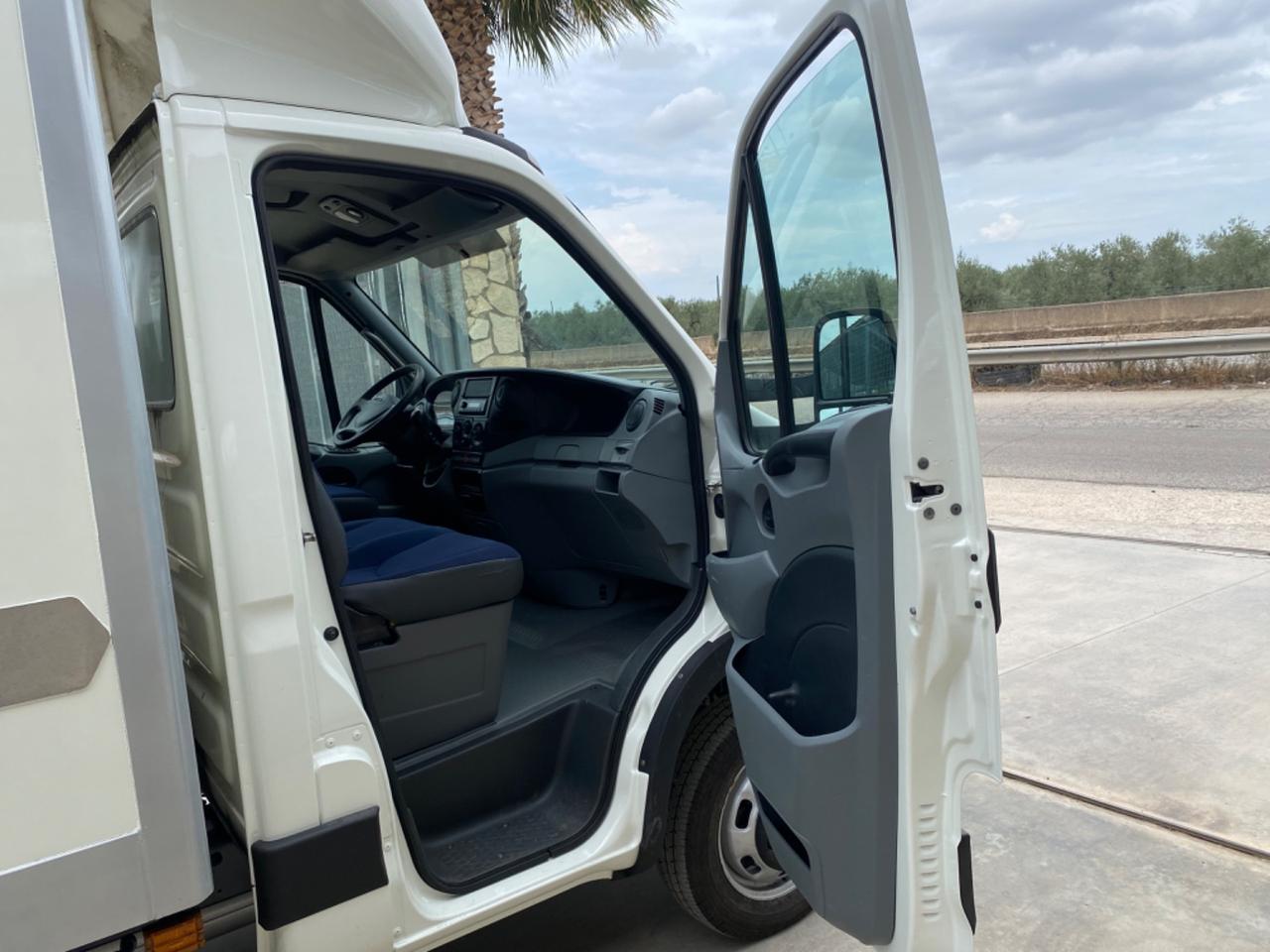 Iveco Daily 35C18 Sponda Porta DX