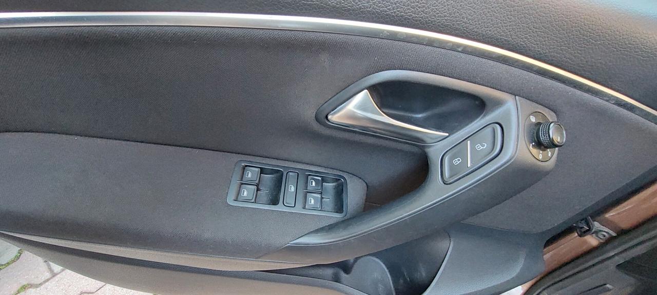 POLO 1,4 DIESEL 90 CV DSG CAMBIO AUTOMATICO 7 RAPPORTI STRAFULL OPTIONAL IMPECCABILE