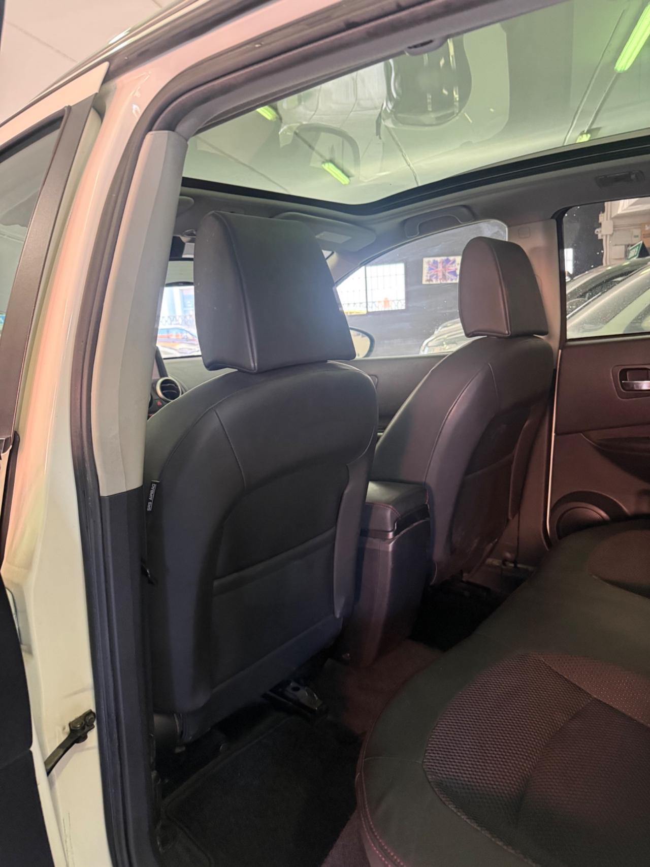 Nissan Qashqai 2.0 dCi DPF 4WD Tekna