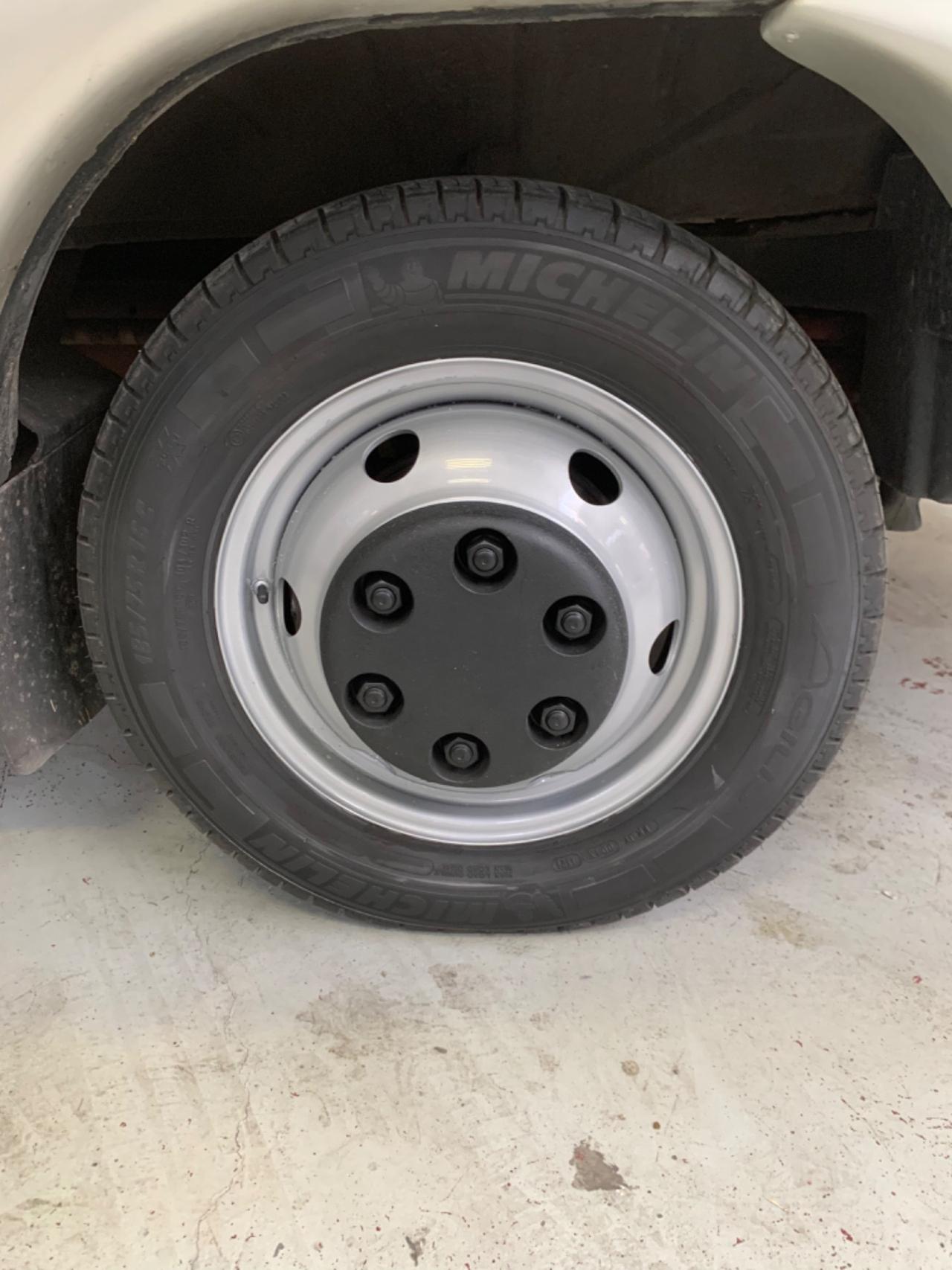 Laika Ecovip daily 2.8 7posti motorhome