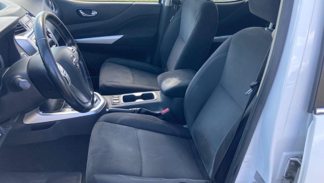 Nissan Navara 2.3 dCi 190 CV 7AT 4WD Double Cab N-Connecta