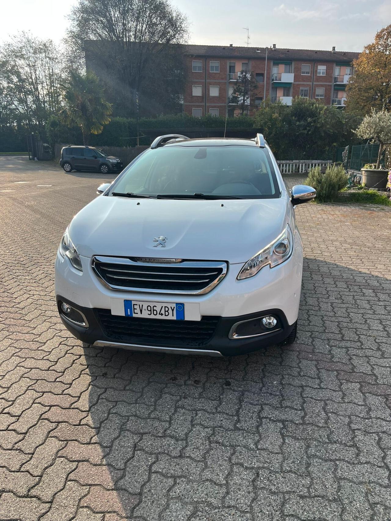 Peugeot 2008 1.6 e-HDi 115 CV Stop&Start Allure