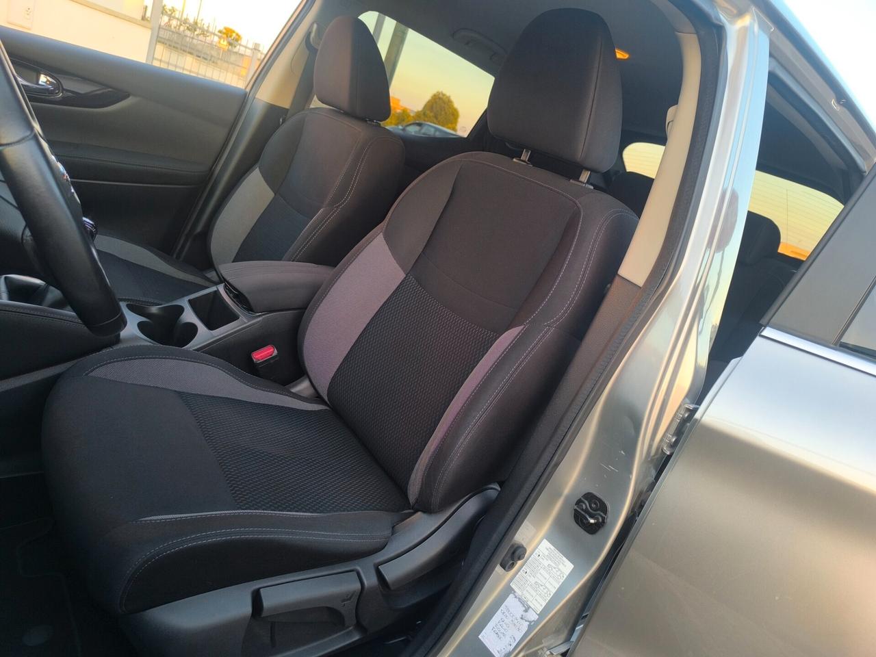 NISSAN QASHQAI 1.5 DIESEL 110cv NAV/RETROCAMERA