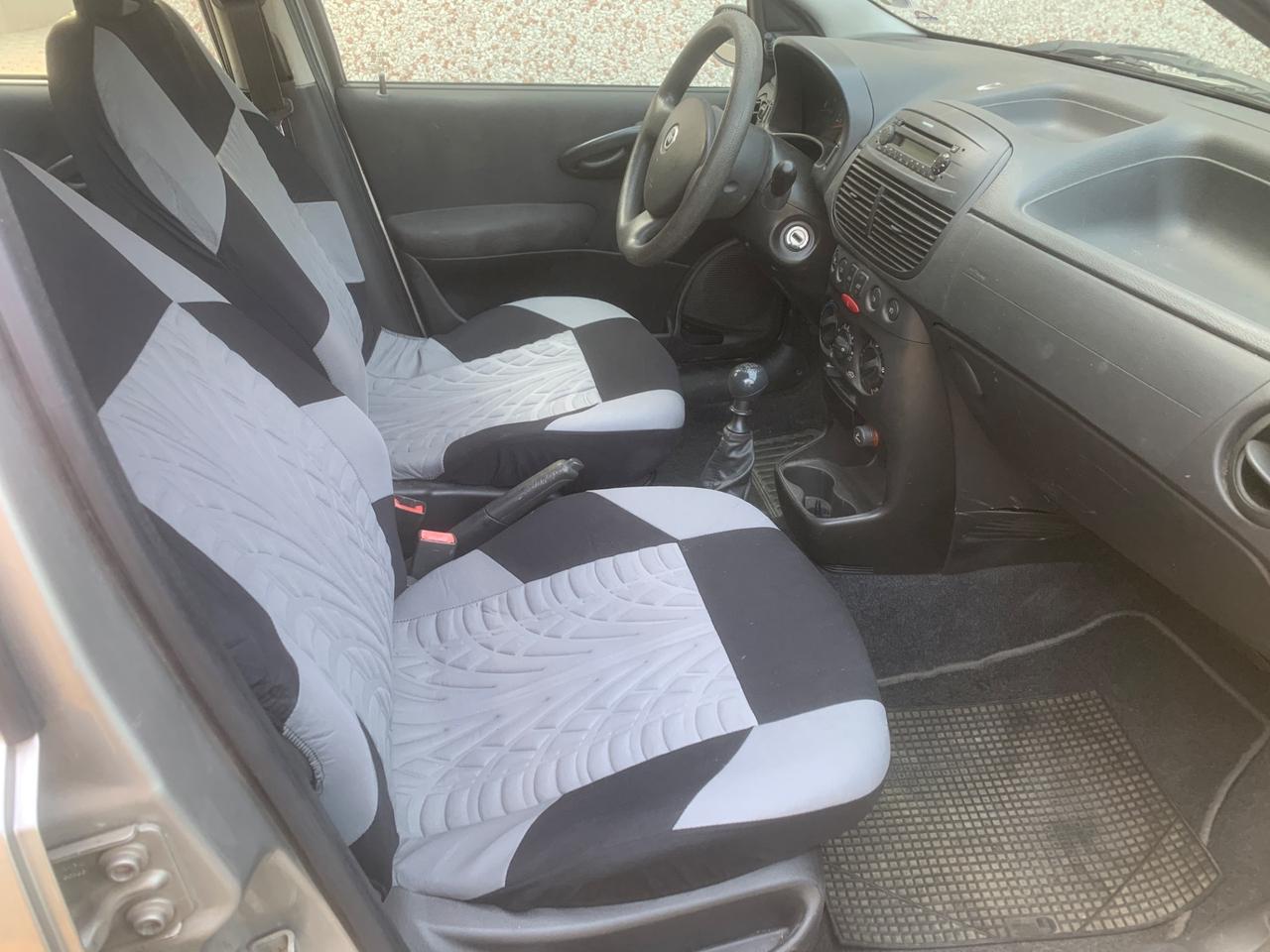 Fiat Punto 1.2 5 porte Active Natural Power