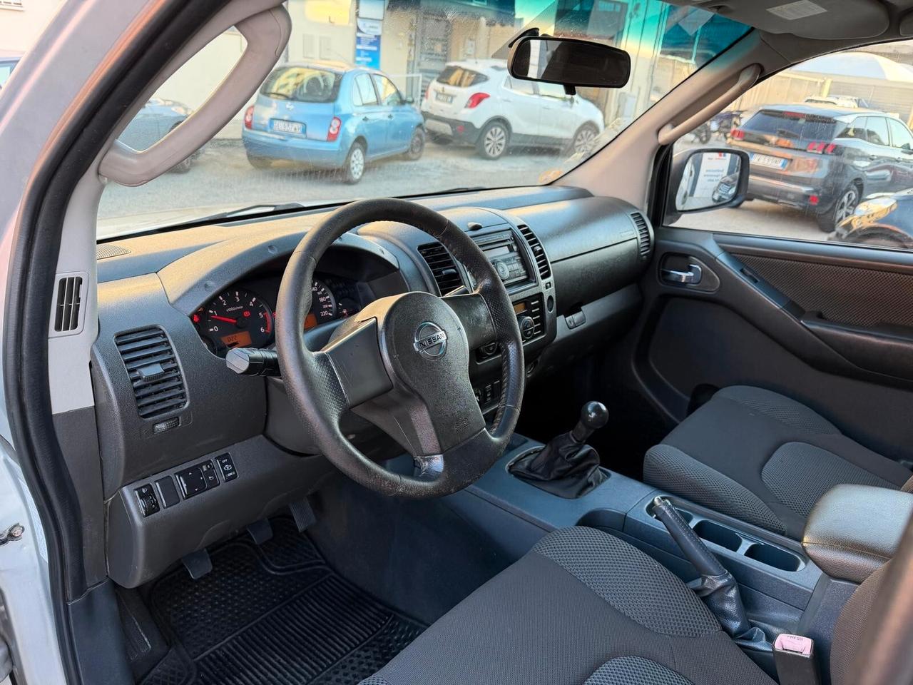 Nissan Navara 2.5 dCi 4 porte Double Cab Sport