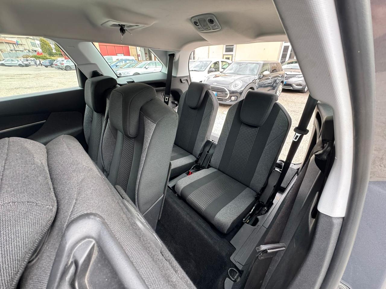 Peugeot 5008 7 POSTI – GARANZIA 12 MESI TAGLIANDATA PERFETTA PER FAMIGLIA