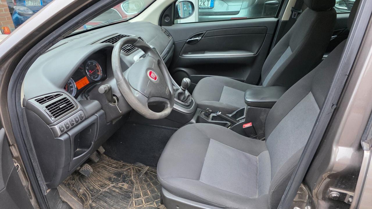 Fiat Croma 1.9 Multijet Active