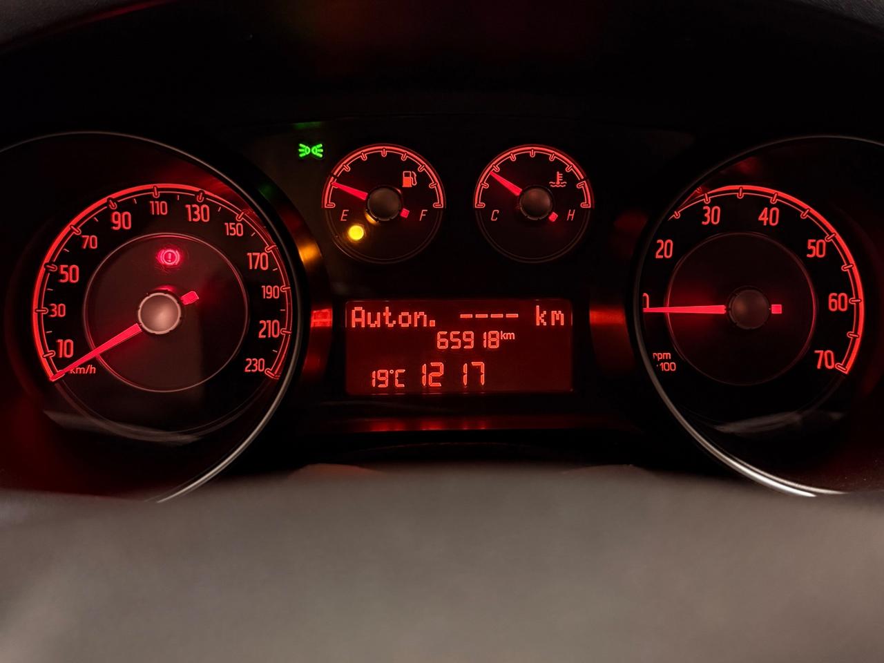 INCREDIBILE FIAT PUNTO CON SOLI 65.861 KM EURO 6, UNICO PROPRIETARIO