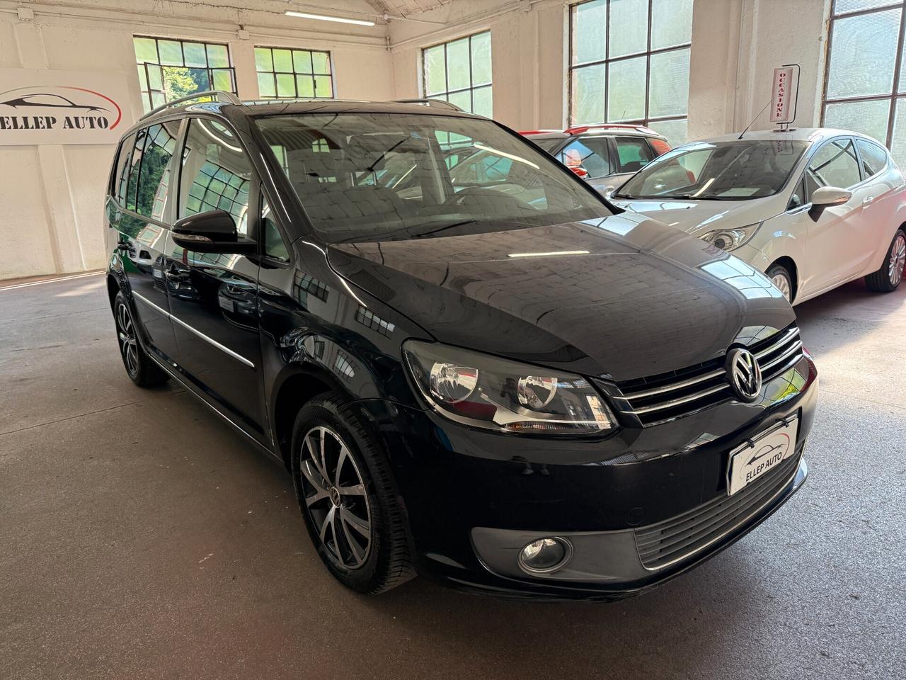 Volkswagen Touran 2.0 TDI 170 CV DSG - CINGHIA OK