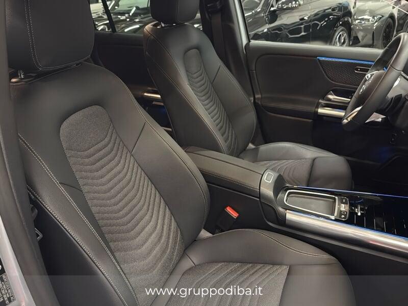 Mercedes-Benz GLA GLA-H247 2023 200 d Progressive Advanced Plus auto