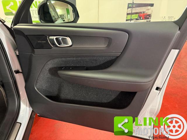 VOLVO XC40 D3 R-design MANUALE IVA PELLE GARANZIA 24 MESI