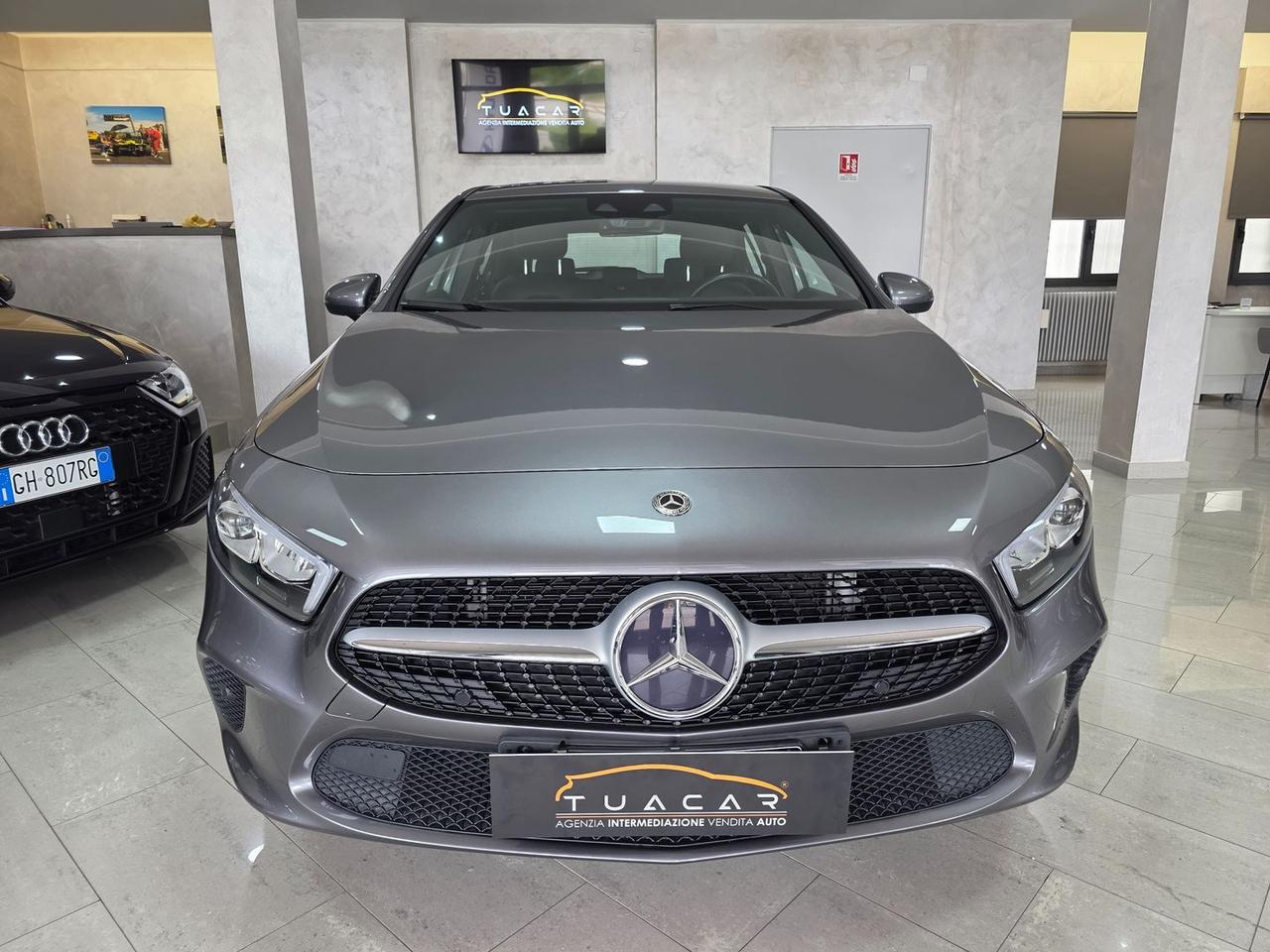 Mercedes-Benz A 180 Sport A 180 D