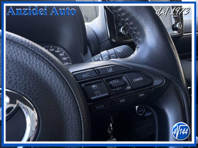 TOYOTA Yaris 1.5 Hybrid 5 porte Business