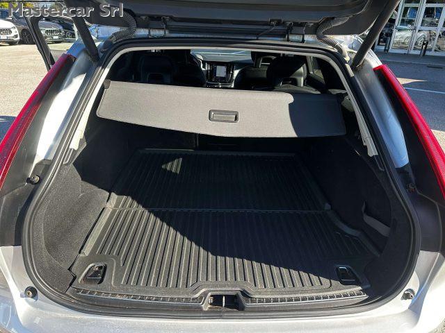 VOLVO V90 V90 2016 2.0 d3 Momentum FP686SV
