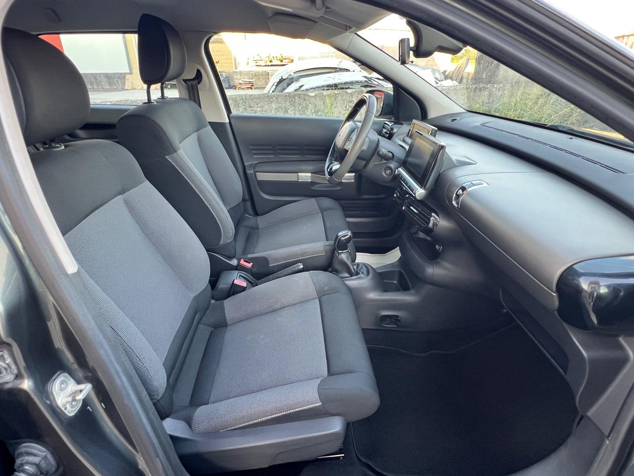 Citroen C4 Cactus BlueHDi 100 Shine