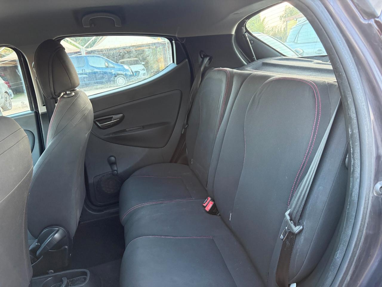 LANCIA YPSILON 1.2 115.000 KM ANNO 2013 GARANTITA