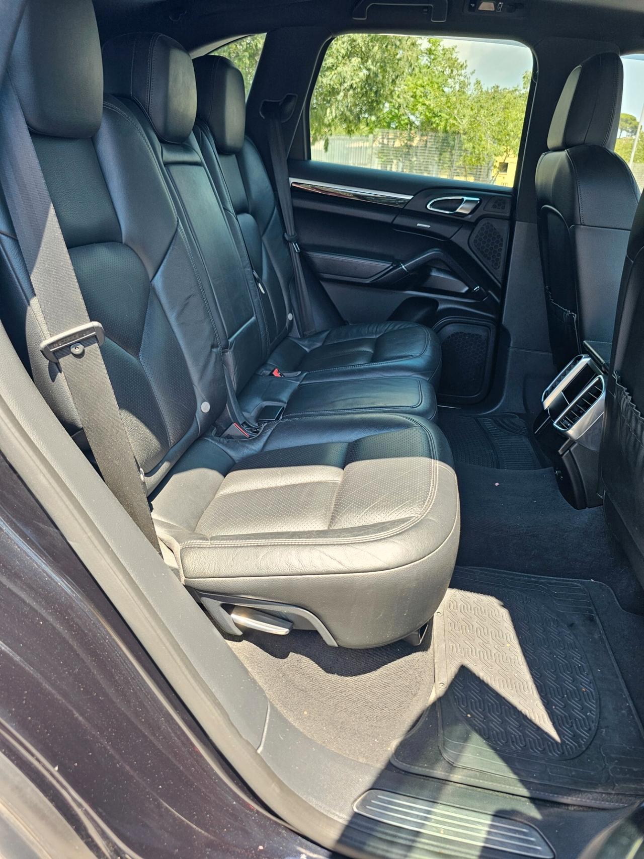 Porsche Cayenne 3.0 Diesel V6 250cv cambio automatico