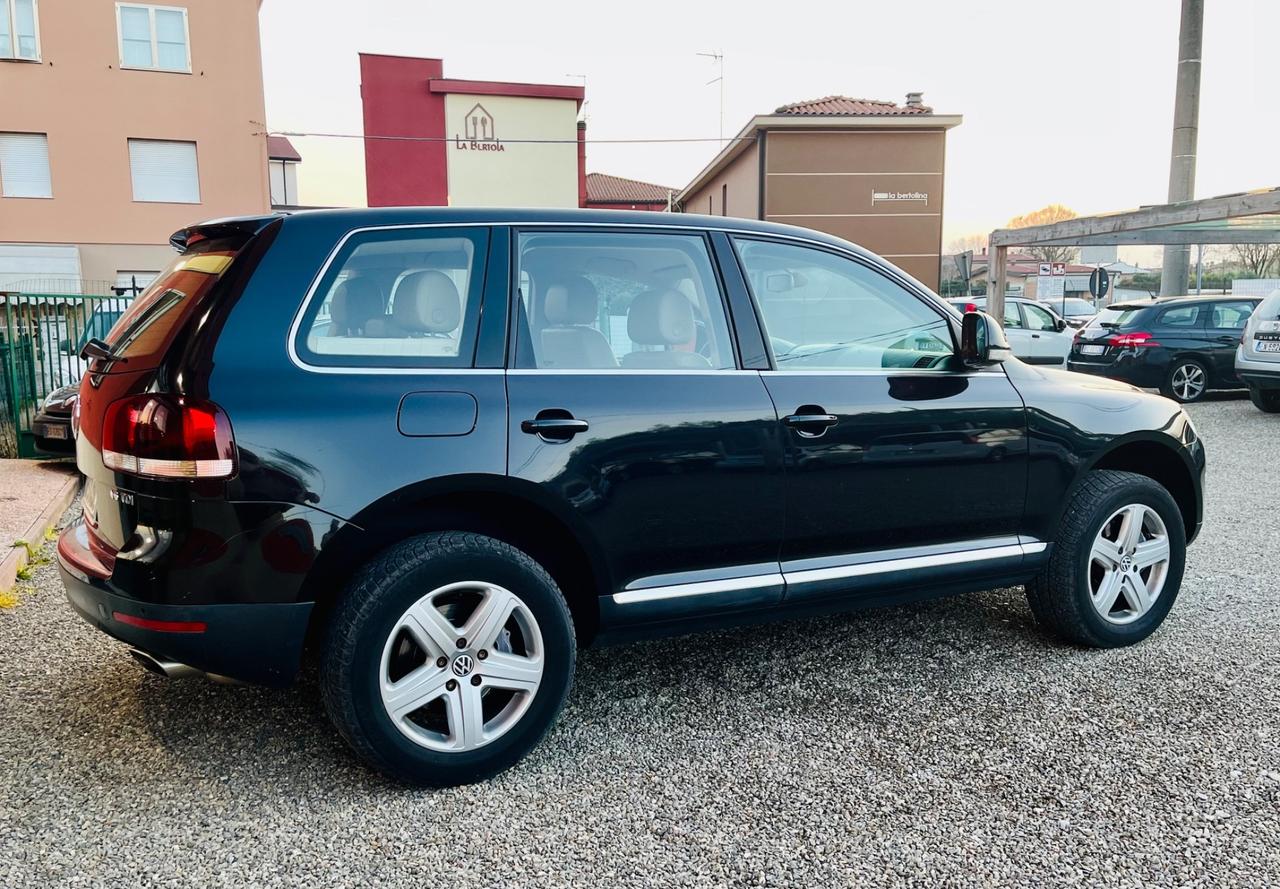 Volkswagen Touareg 3.0 TDI V6 240cv Executive