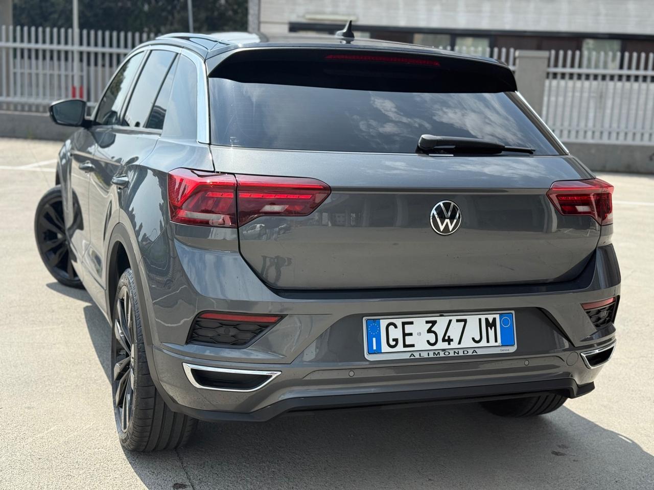 Volkswagen T-Roc 1.5 TSI ACT DSG R-LINE Business BlueMotion Technology