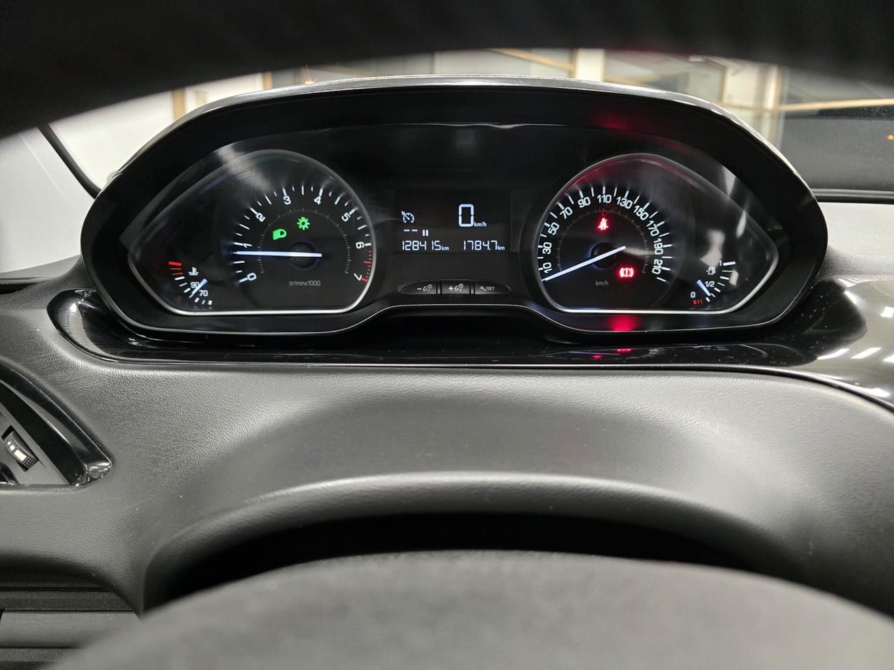 Peugeot 208 PureTech 82 5 porte Active NEOPATENTATI