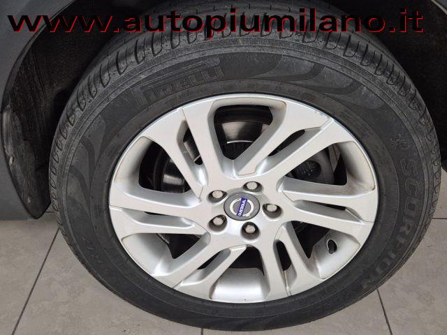 VOLVO XC70 D4 AWD Geartronic Summum