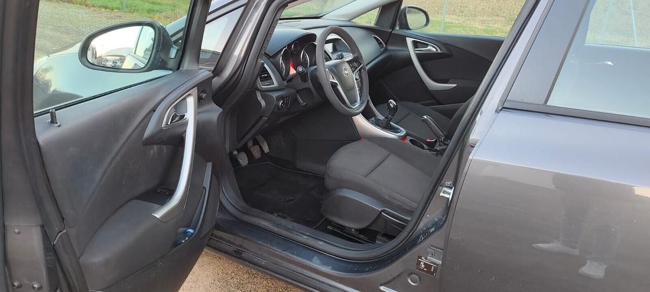 Opel Astra 1.6 115CV 5 porte Cosmo