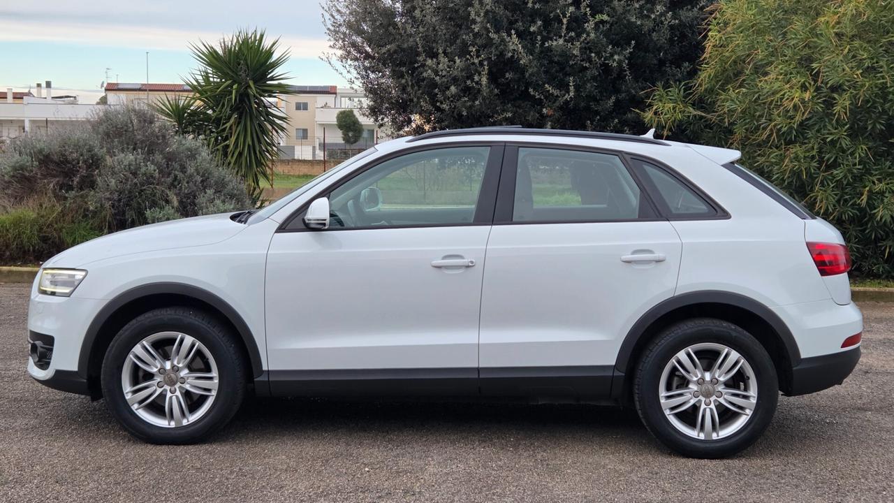 Audi Q3 2.0 TDI quattro S tronic TETTO