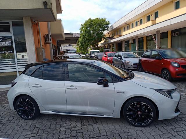 TOYOTA Corolla 2.0 Hybrid GR SPORT