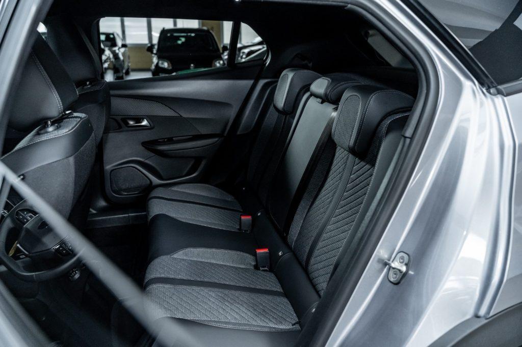 PEUGEOT 2008 PureTech 100 S&S Allure