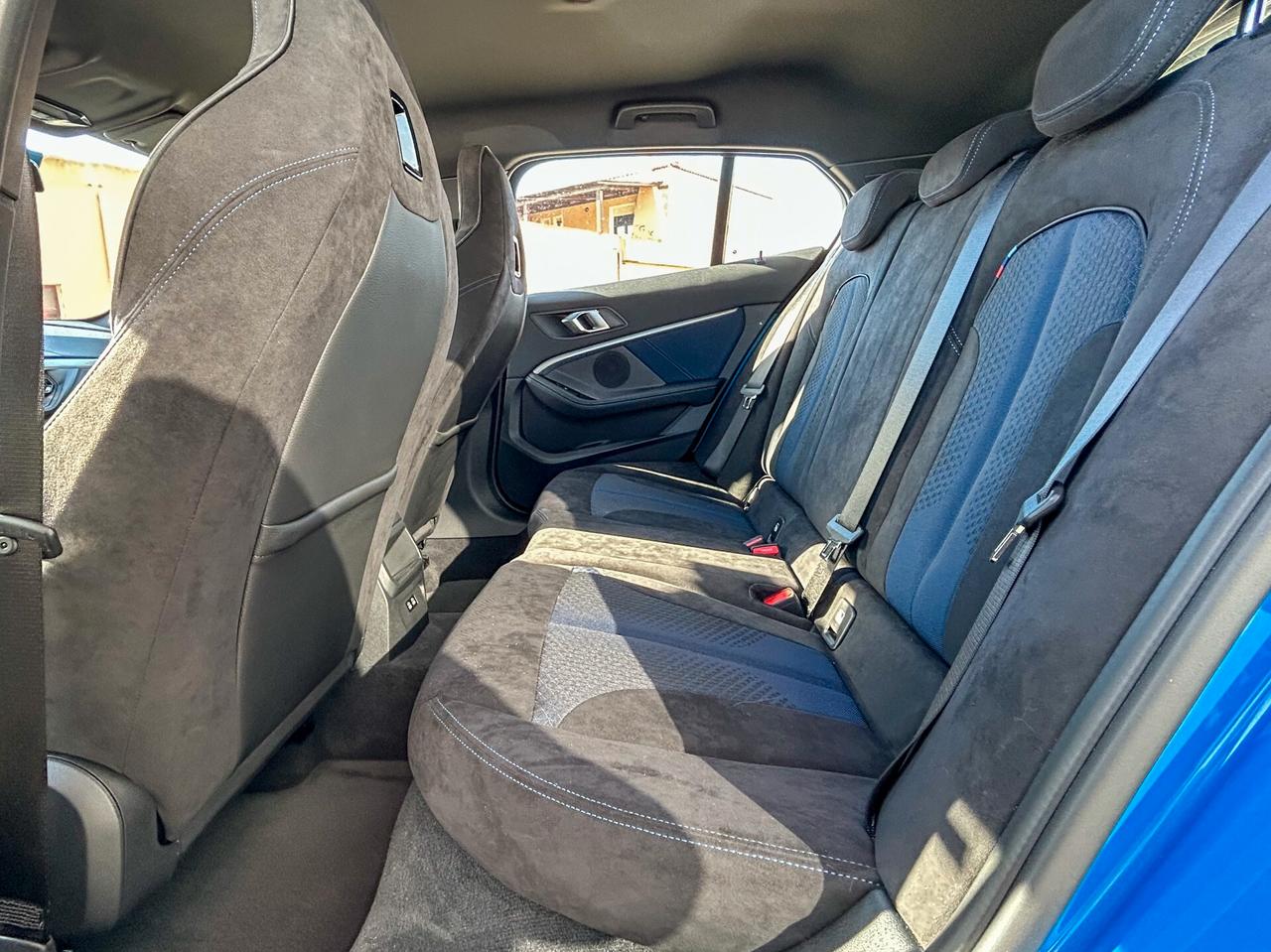 Bmw 118 118i 5p. Msport