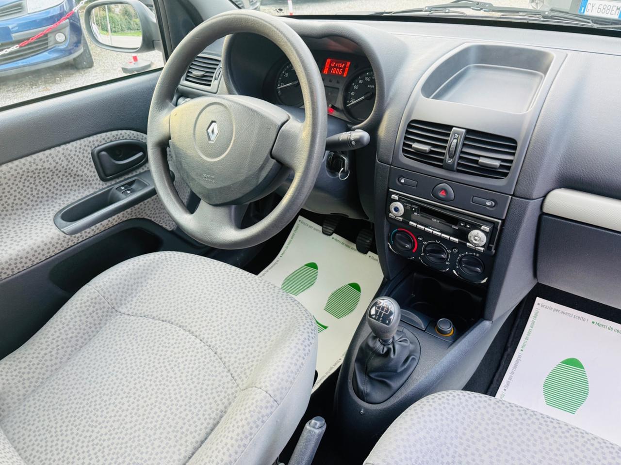 Renault Clio 1.2 16V 5 porte 121.000 km!!