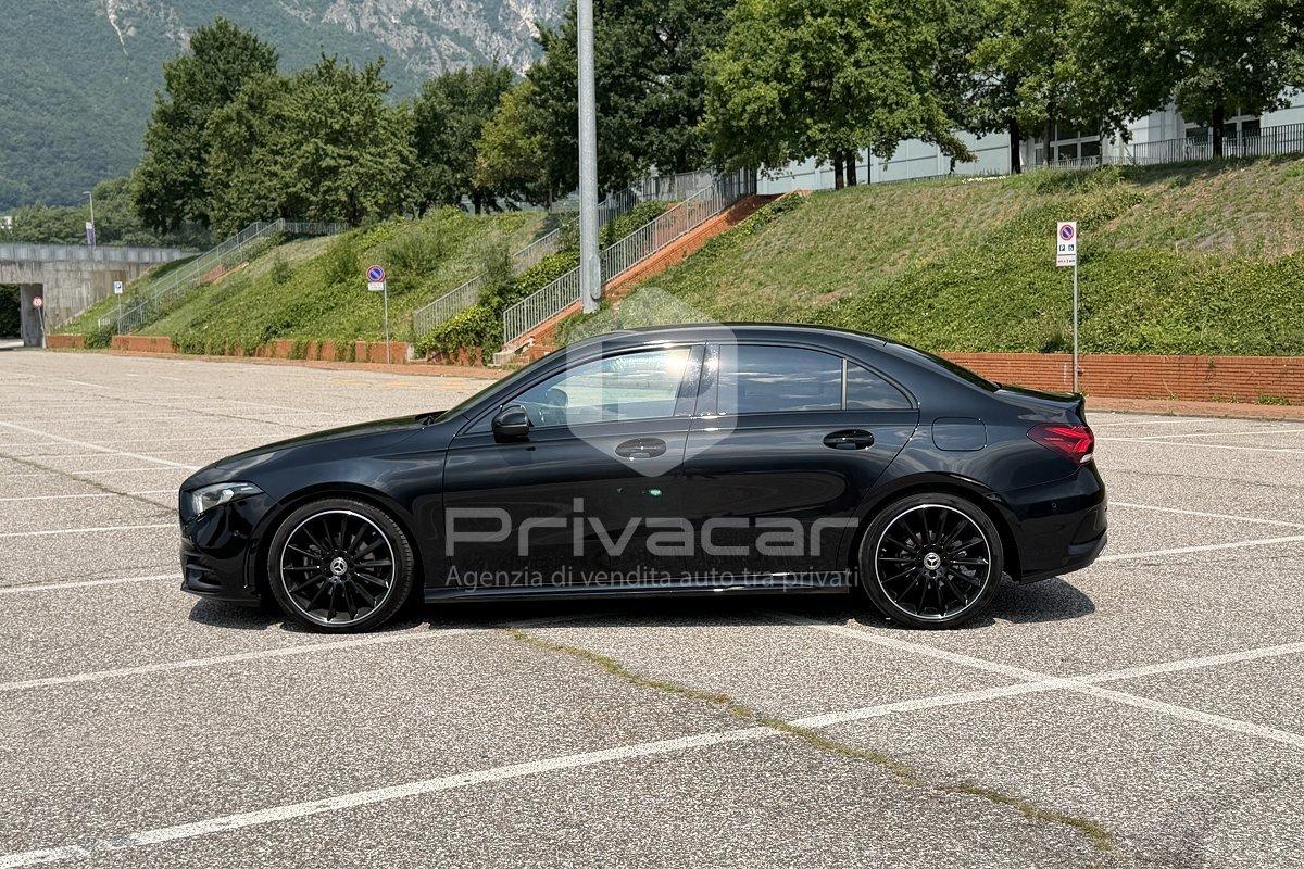 MERCEDES A 200 d Automatic Premium