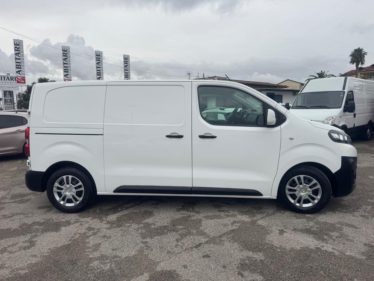 Citroen Jumpy BlueHDi 115 con Porta laterale