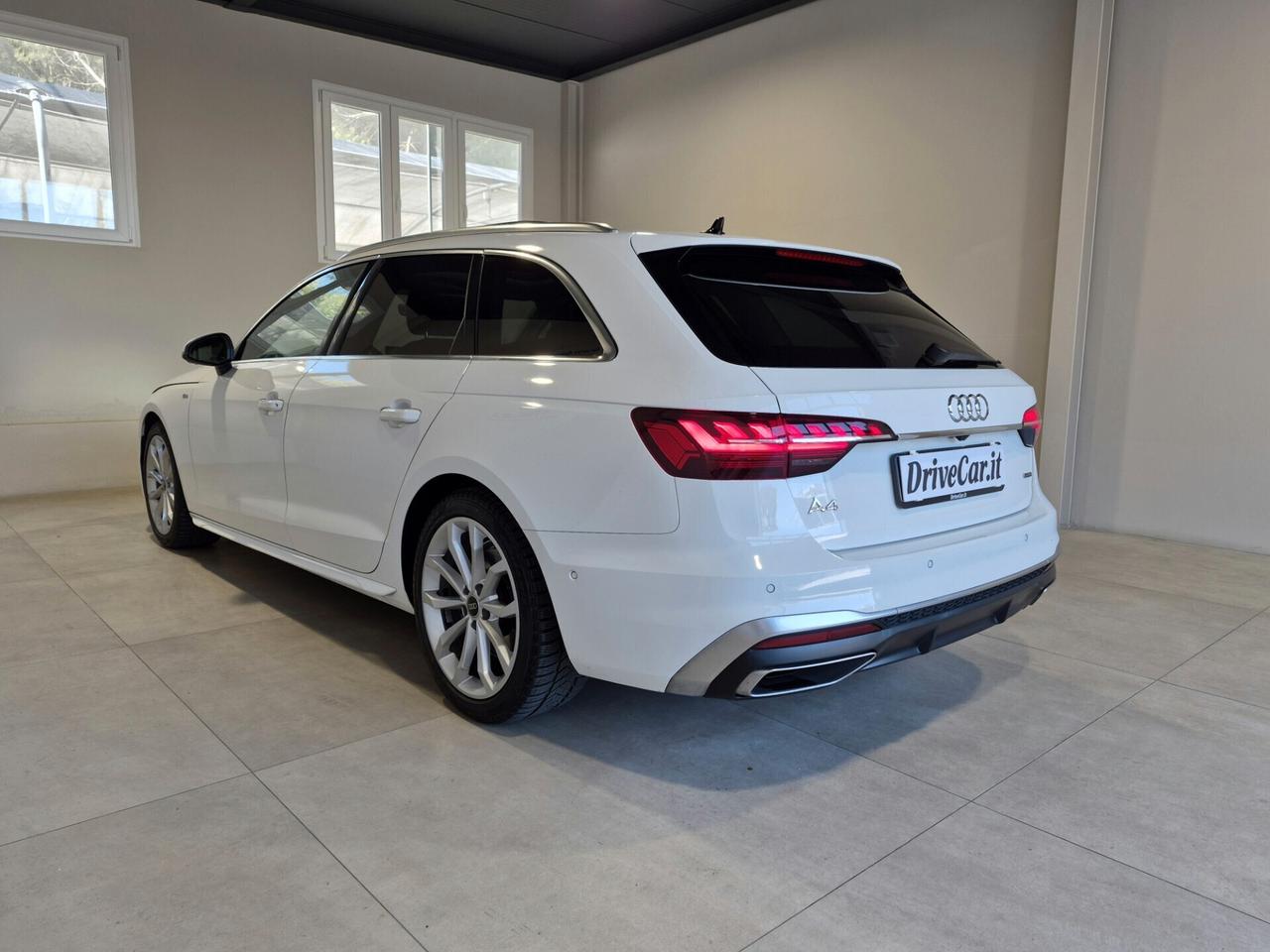 Audi A4 AVANT 40 TFSI MHEV *QUATTRO* 204CV S TRONIC (24 MESI DI GARANZIA) TETTO LED NAVI CARPLAY