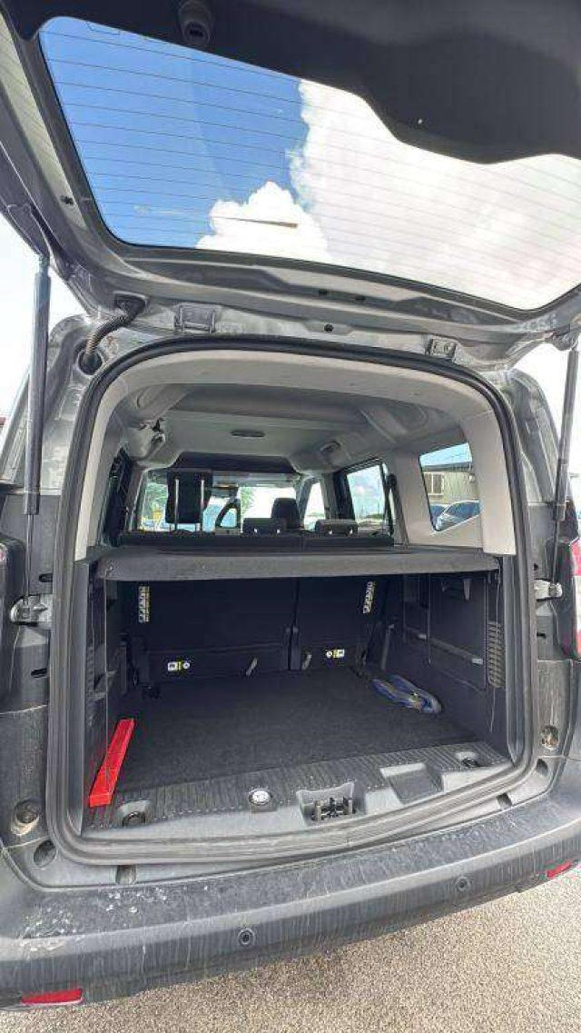 FORD Tourneo Courier Titanium 1.0L EcoBoost 125CV Cambio Manuale 6M