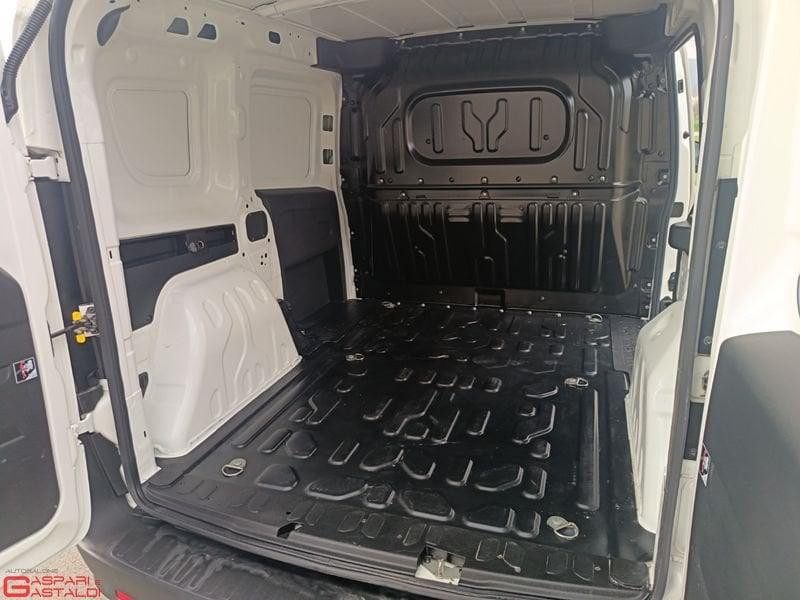 FIAT Doblò 1.3 Mjt 95cv S&S LOUNGE