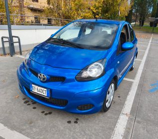 Toyota Aygo 1.0 12V VVT-i 5 porte Sol AUTOMATICA
