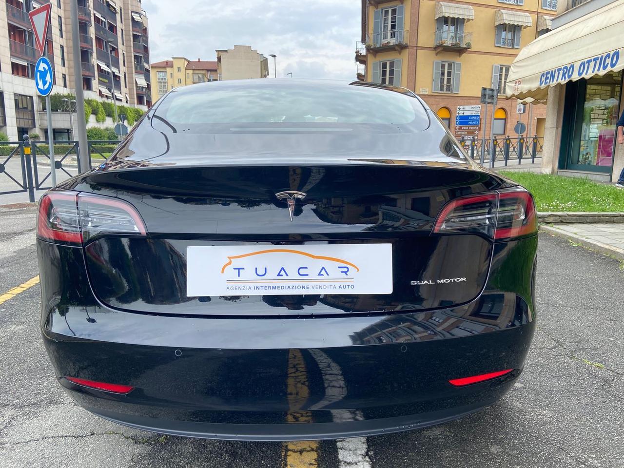 Tesla Model 3 Long Range