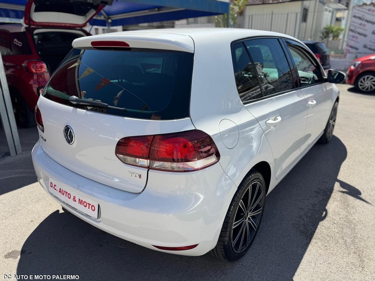 Volkswagen Golf 1.6 Diesel 105CV.Automatic.o.2012