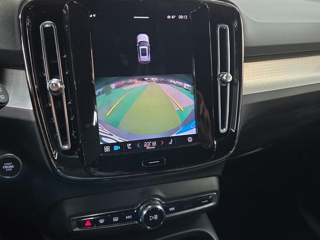 Volvo XC40 B4 AWD automatico Plus Bright