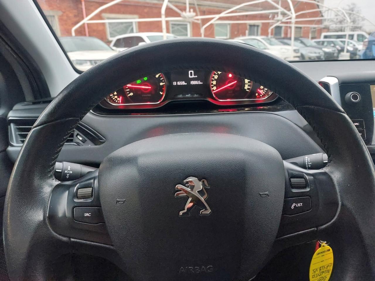 Peugeot 208 PureTech 82 5 P STUPENDA OK NEOPATENTATI