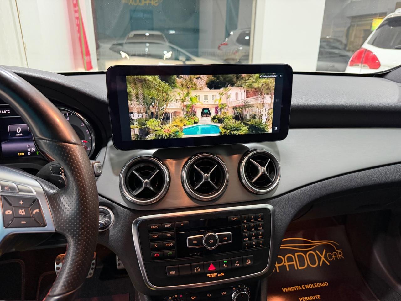 MERCEDES GLA 200D PREMIUM *NIGHT EDITION 4MATIC