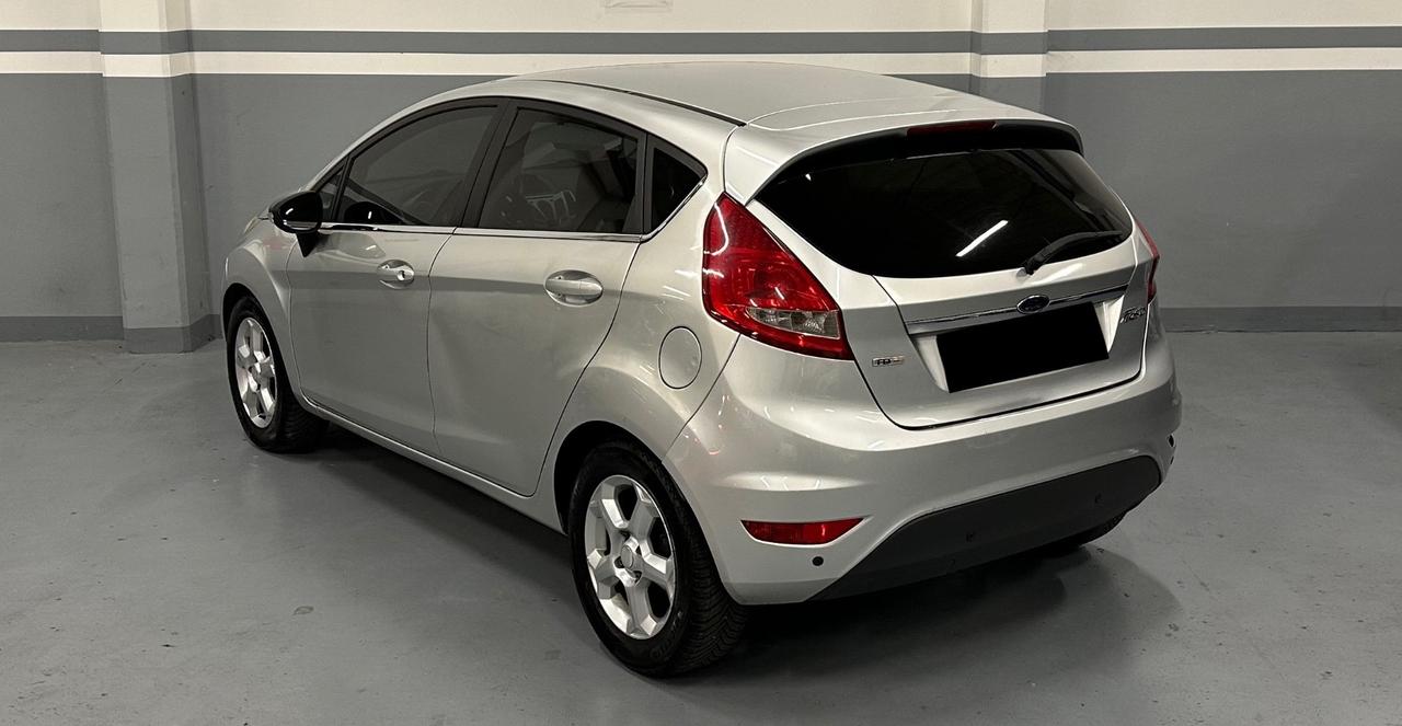 Ford Fiesta 1.4 TDCi 5p. Titanium